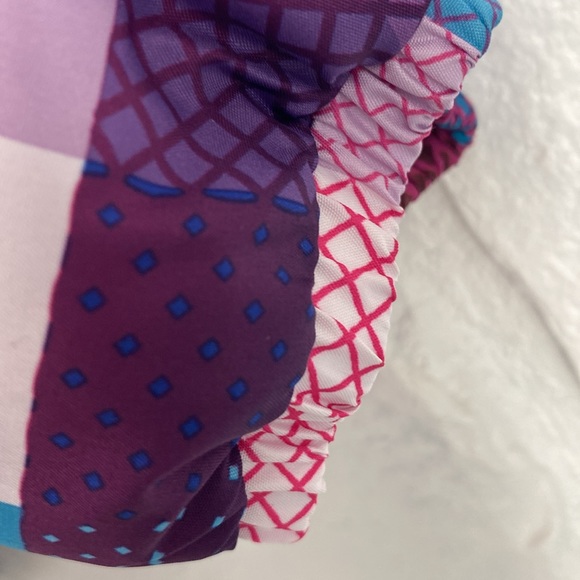 Puffer style jacket with patchwork look fabric front zipper two front pockets - Picture 9 of 12